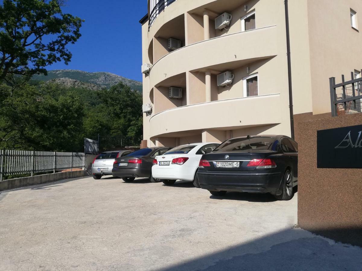 Alessandra Apartments スヴェティ・ステファン エクステリア 写真